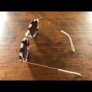 JCrew Tortoise Light Sunglasses 🕶